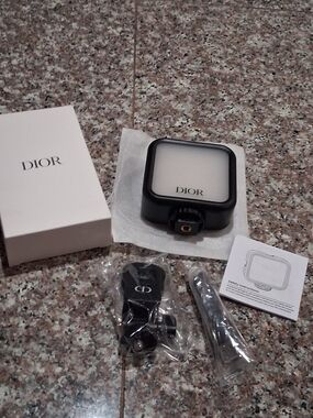 Dior Compact Selfie Cell Phone Light — Black and White (GWP) VERY Nice.New
